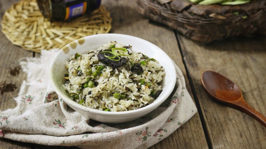 快手正餐  豆角橄榄菜炒饭