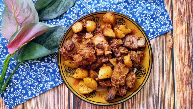 土豆炖排骨