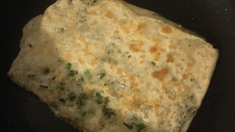 葱油饼,火候不能太旺