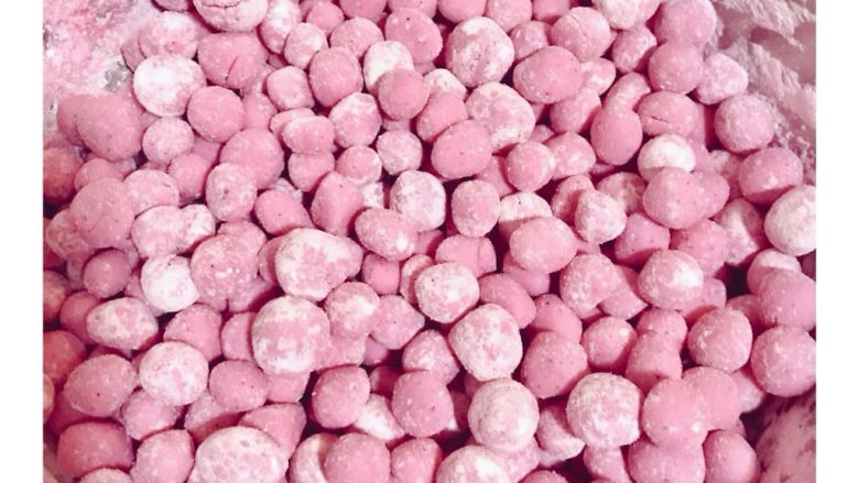 樱花粉珍珠奶茶