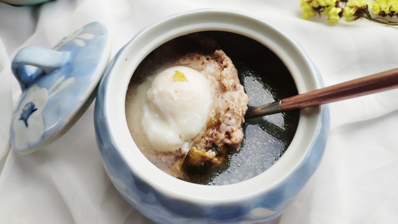 营养加倍  紫菜鸡蛋肉饼汤