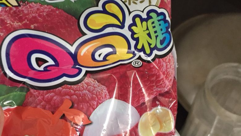 椰汁燕麦水果味果冻,加入二分之一到三分之二进去锅中,口味可自行按爱好选择