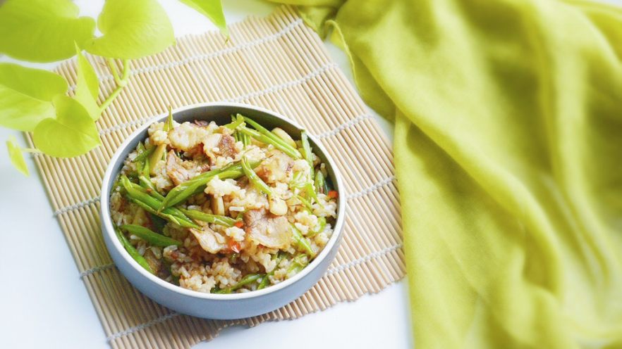 空心菜杆回锅肉炒饭