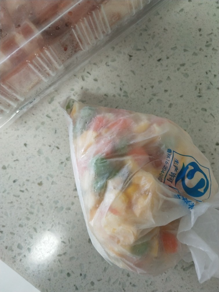 牛肉卷杂蔬鸡蛋炒饭,杂蔬,这个三分之一左右的量