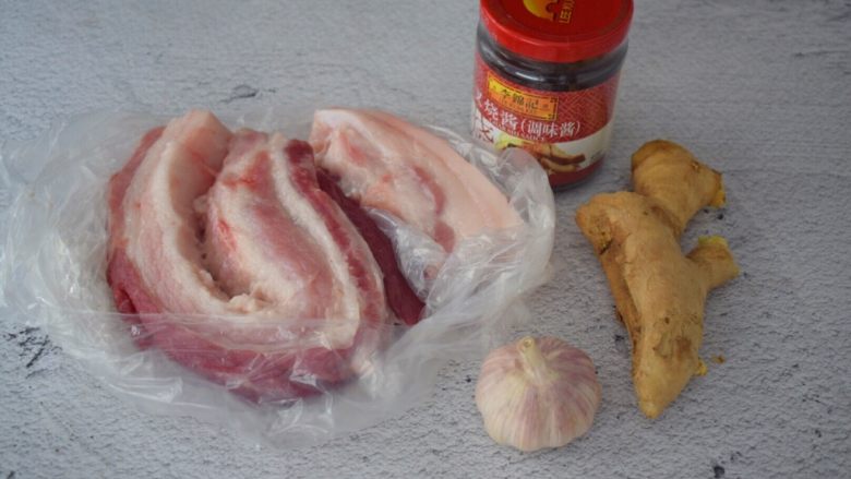 蜜汁叉烧肉,准备好材料