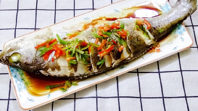 蒸鲈鱼,成品图!