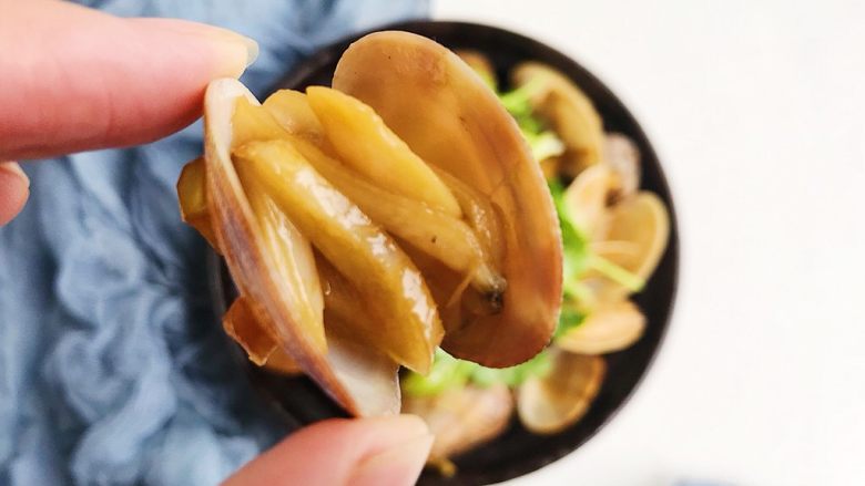 辣炒花甲,每一只花甲都很饱满 汁多肉满~