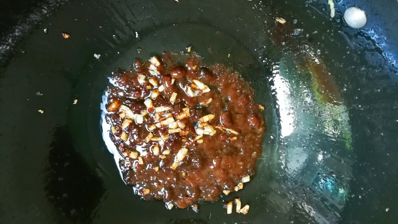 黄豆酱焖豇豆,炒出酱香味