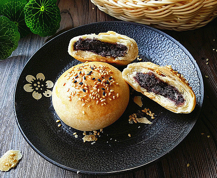 黑芝麻桑葚酥烧饼