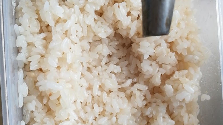 秋季滋养,牛奶酒酿炖蛋
(附自制酒酿法),加入35度温开水