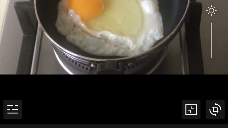 自制牛排西餐,煎<a style='color:red;display:inline-block;' href='/shicai/ 9'>鸡蛋</a>