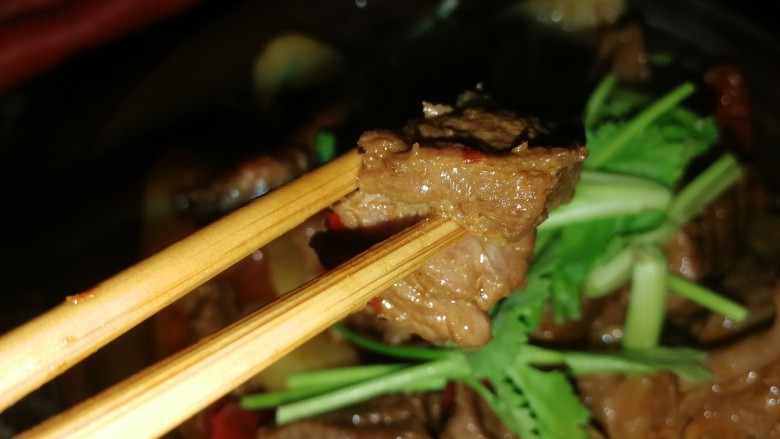 细火焖牛肉