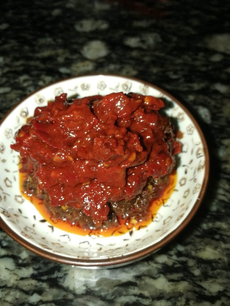 细火焖牛肉,<a style='color:red;display:inline-block;' href='/shicai/ 705'>豆瓣酱</a>适量