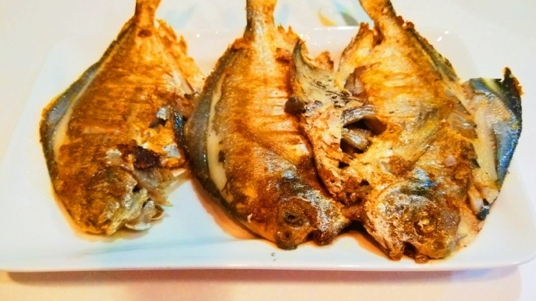 新文美食 香煎小平鱼,成品图