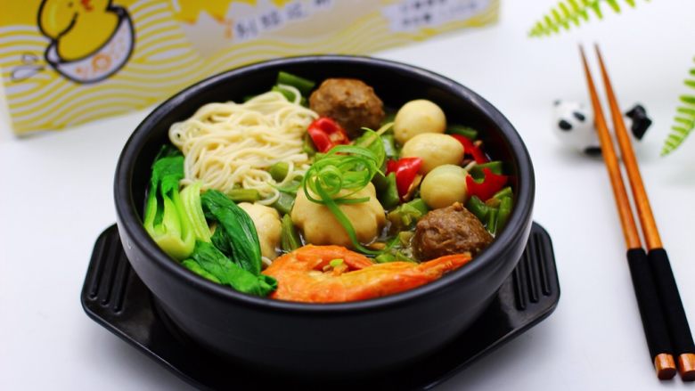 芸豆什锦丸子鸡蛋面,吃上一口超级满足