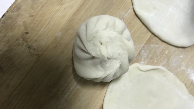 西葫芦小饼,包成包子样