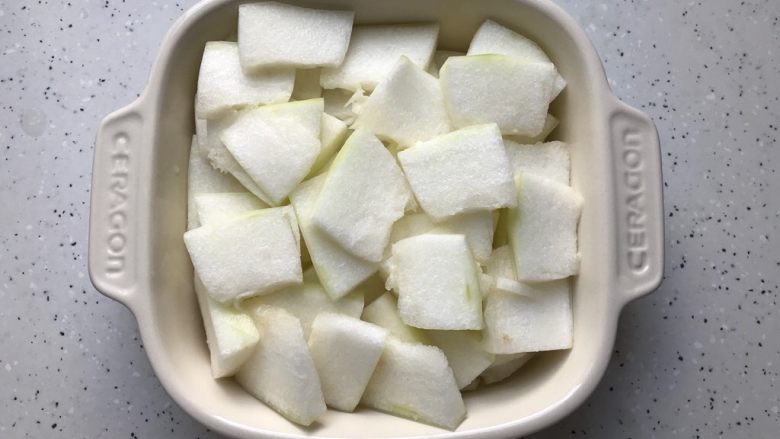 十味 虾干蒸冬瓜
,全部切好之后放入盘子里