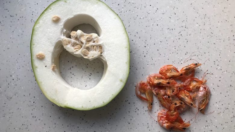 十味 虾干蒸冬瓜
,首先我们准备好所有食材