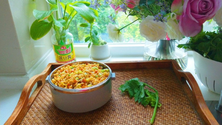 新文美食 香肠耗油炒饭,成品图