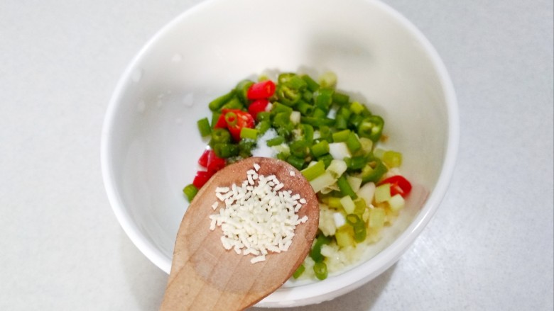 耙耙菜(PaPa菜) ,放少许<a style='color:red;display:inline-block;' href='/shicai/ 756'>鸡精</a>