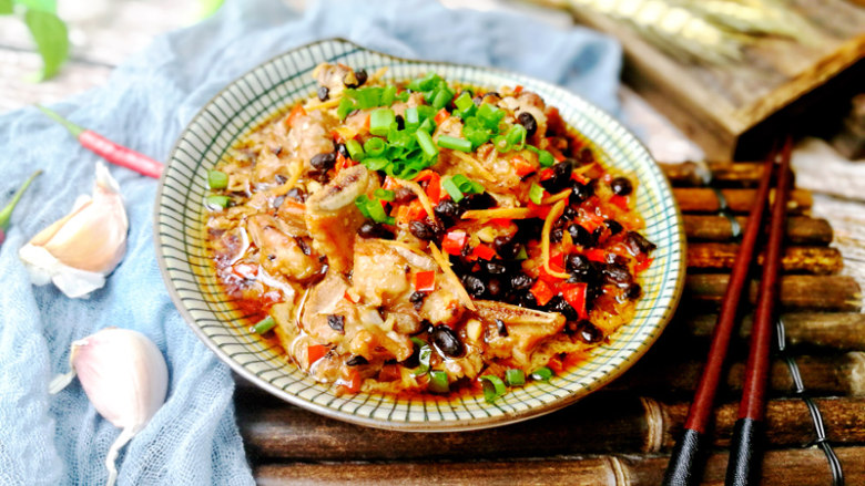 豆豉蒸排骨--快手营养蒸菜 ,咸香下饭