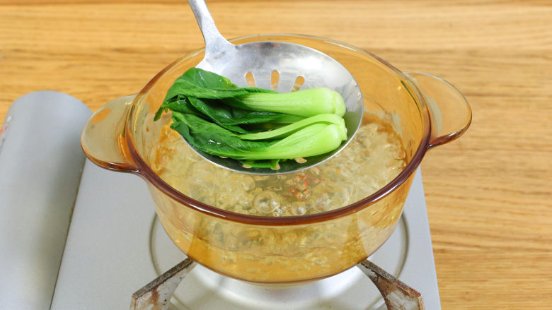 猪肉鸡蛋羹12m+,<a style='color:red;display:inline-block;' href='/shicai/ 6680'>小油菜</a>焯水~