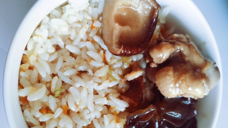 香菇滑鸡,汤汁配饭简直太美味
