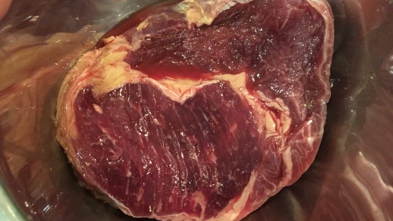 沙茶牛肉炒空心菜,<a style='color:red;display:inline-block;' href='/shicai/ 216'>牛肉</a>挑最软嫩的部位,我用牛排肉…肩胛…