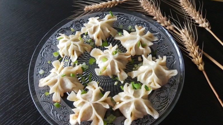 新文美食 菊花生煎饺,成品图