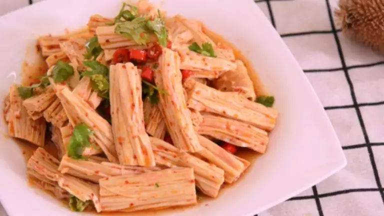 凉拌腐竹怎么做才好吃?关键就在调味,简单又下饭!,准备开吃啦~