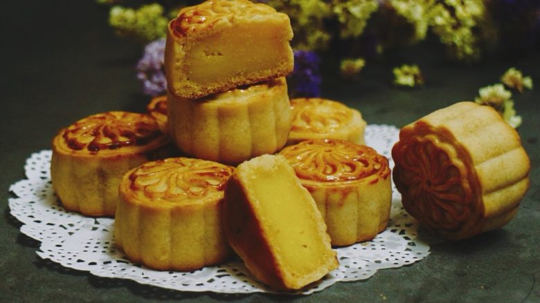 广式奶黄月饼