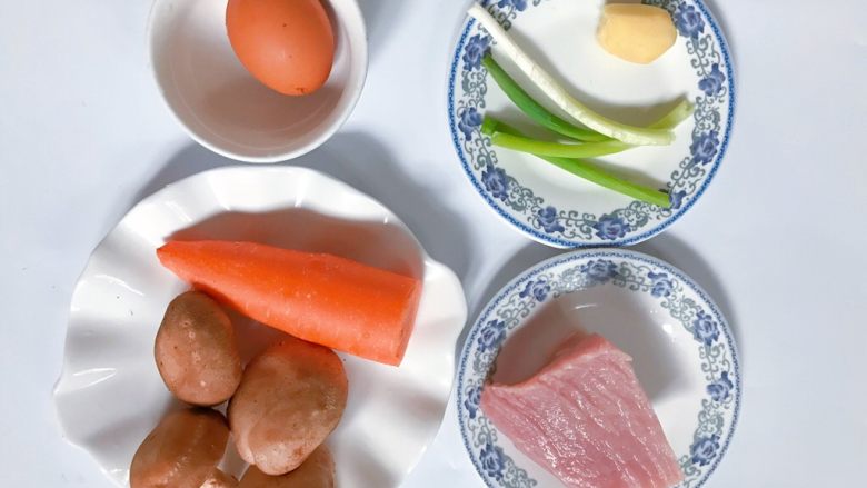 饺子这样做,端上桌肯定倍有面子!,准备好食材