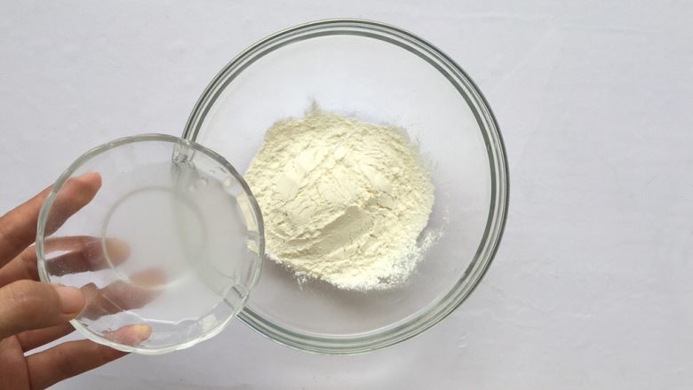 云朵迷你饺,加入15克清水