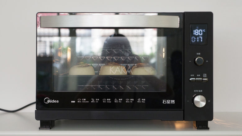 最最好吃的肉桂卷,烘烤20分钟