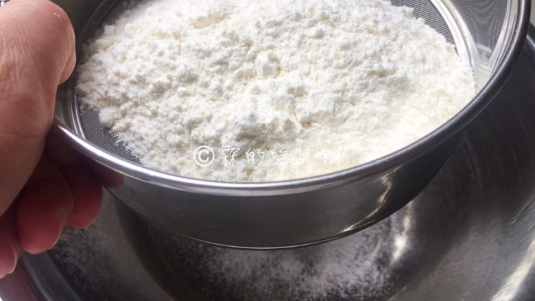 玛德琳(原味),拌匀后过筛