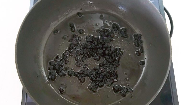 10分钟快手菜 豆豉苦瓜,煸炒出香味即可