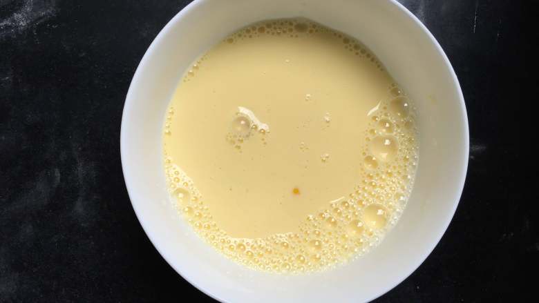 快手司康,搅拌成蛋奶液