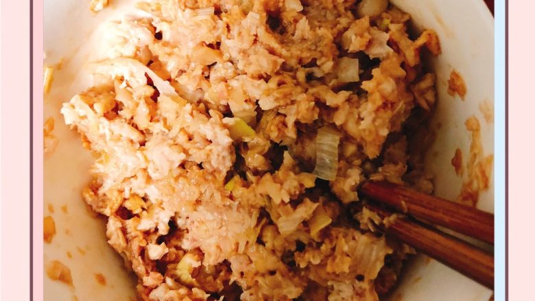 南瓜味鸡肉卷,鸡肉大葱调味