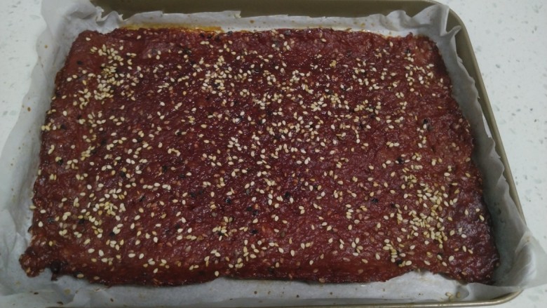 蜜汁猪肉脯,再烤8分钟,闻到肉香味取出。