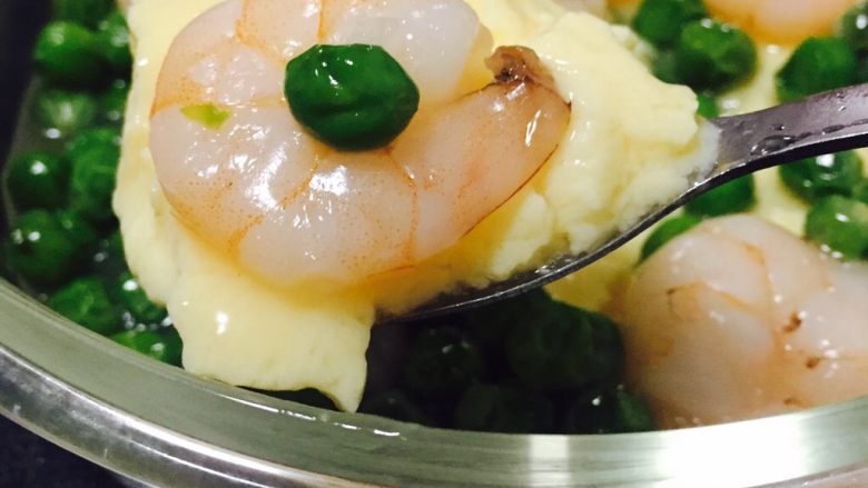 豌豆虾仁鸡蛋羹,豌豆虾仁鸡蛋羹就完成了