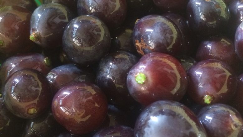 百变水果 葡萄🍇酵素,然后清洗干净并晾干