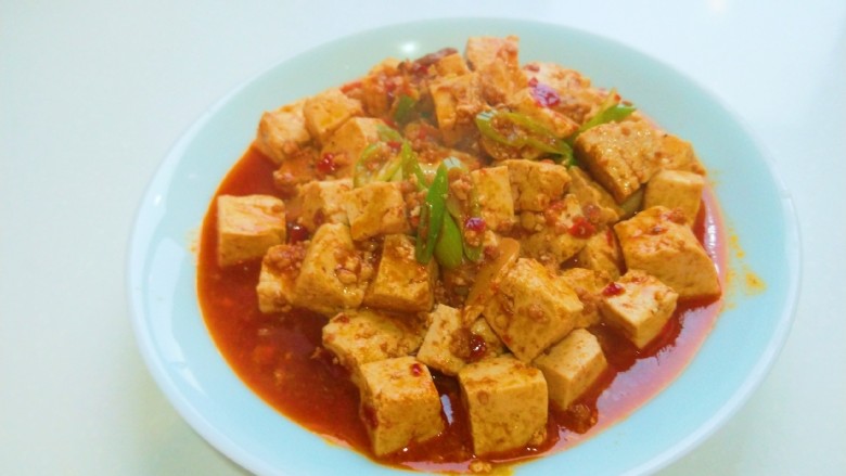 新文美食 麻婆豆腐,装盘即可食用。