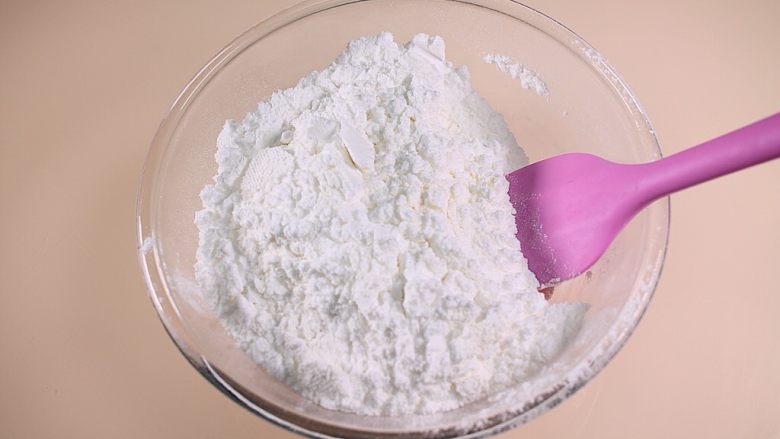 Canelé法式般优雅的可露丽, 用刮刀拌匀即可