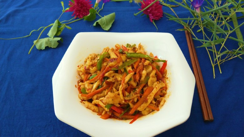 新文美食 鱼香鸡丝,成品图