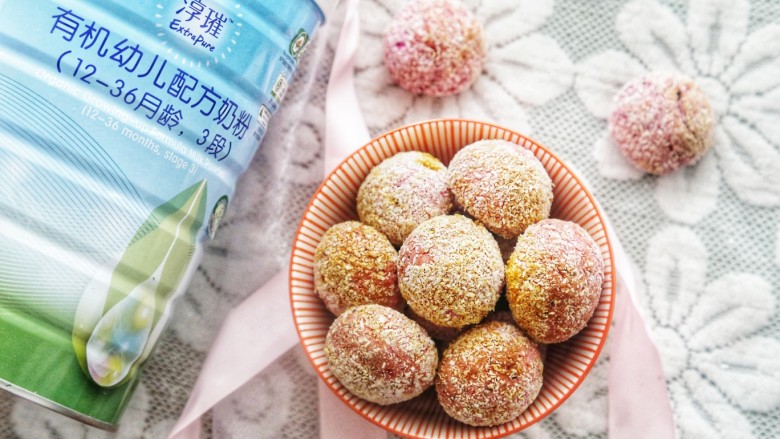 炸出来的宝宝零食 火龙果椰蓉奶球~,先看看成品