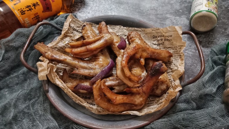 椒盐烤鸭翅鸭脚,出炉!