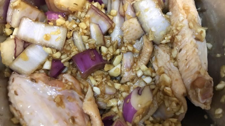 超酥脆的炸鸡翅🐤外皮酥脆 肉质鲜美超好吃,戴手套抓匀腌制2小时以上