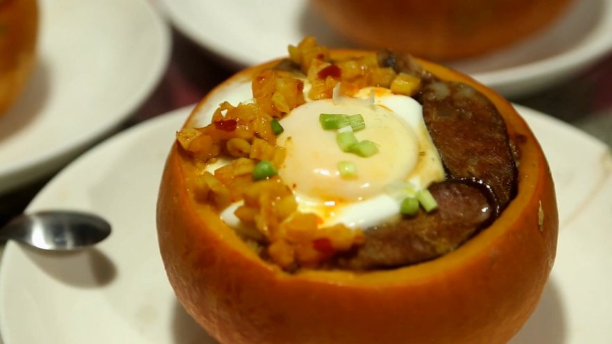 好吃到连整个碗都能吃完的南瓜煲仔饭