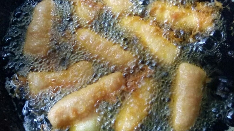 黄金糍粑,两面炸酥脆。