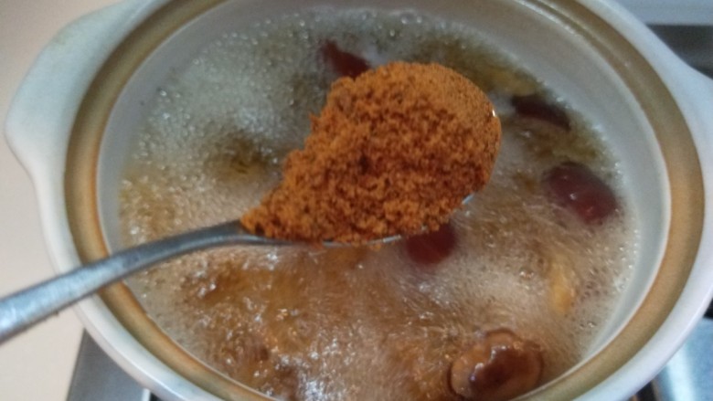 新文美食 食补气血早餐,在加入一勺<a style='color:red;display:inline-block;' href='/shicai/ 882'>红糖</a>。